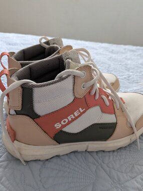Hiking shoes